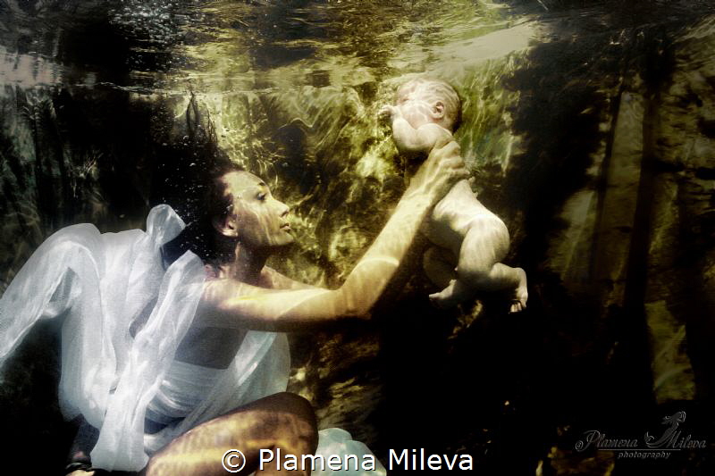 Maternity by Plamena Mileva 