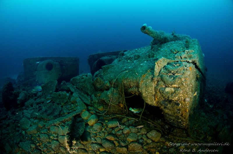 SS Empire Heritage WW2 Wreck, depht is 63meter at Malin H... by Rene B. Andersen 