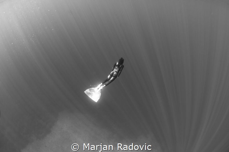 Freediving at island Vis / Croatia by Marjan Radovic 