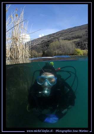 Yesterday's dive with my wife Caroline in the clear water... by Michel Lonfat 