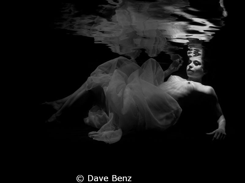 Underwater modelshooting with brazilian Model by Dave Benz 